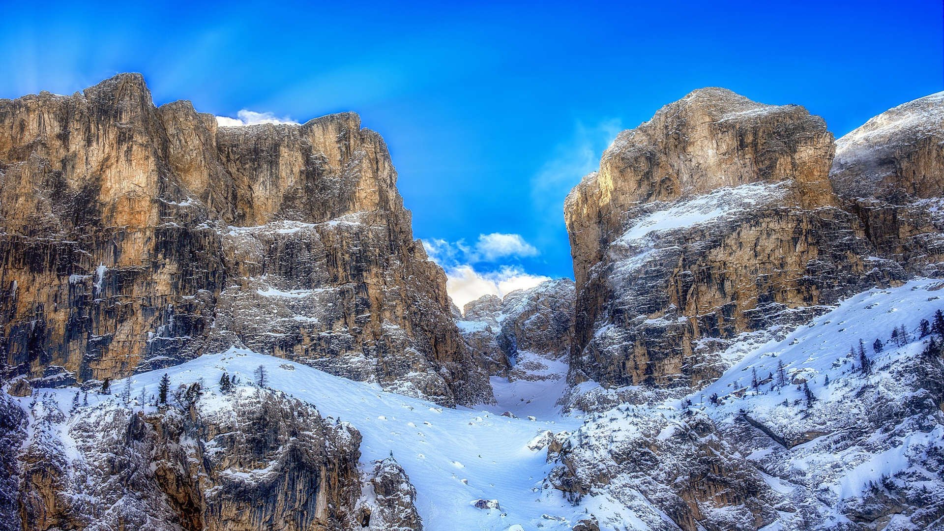 体育新闻中心推动体育新媒体多渠道融合内容战略，体育类新媒体