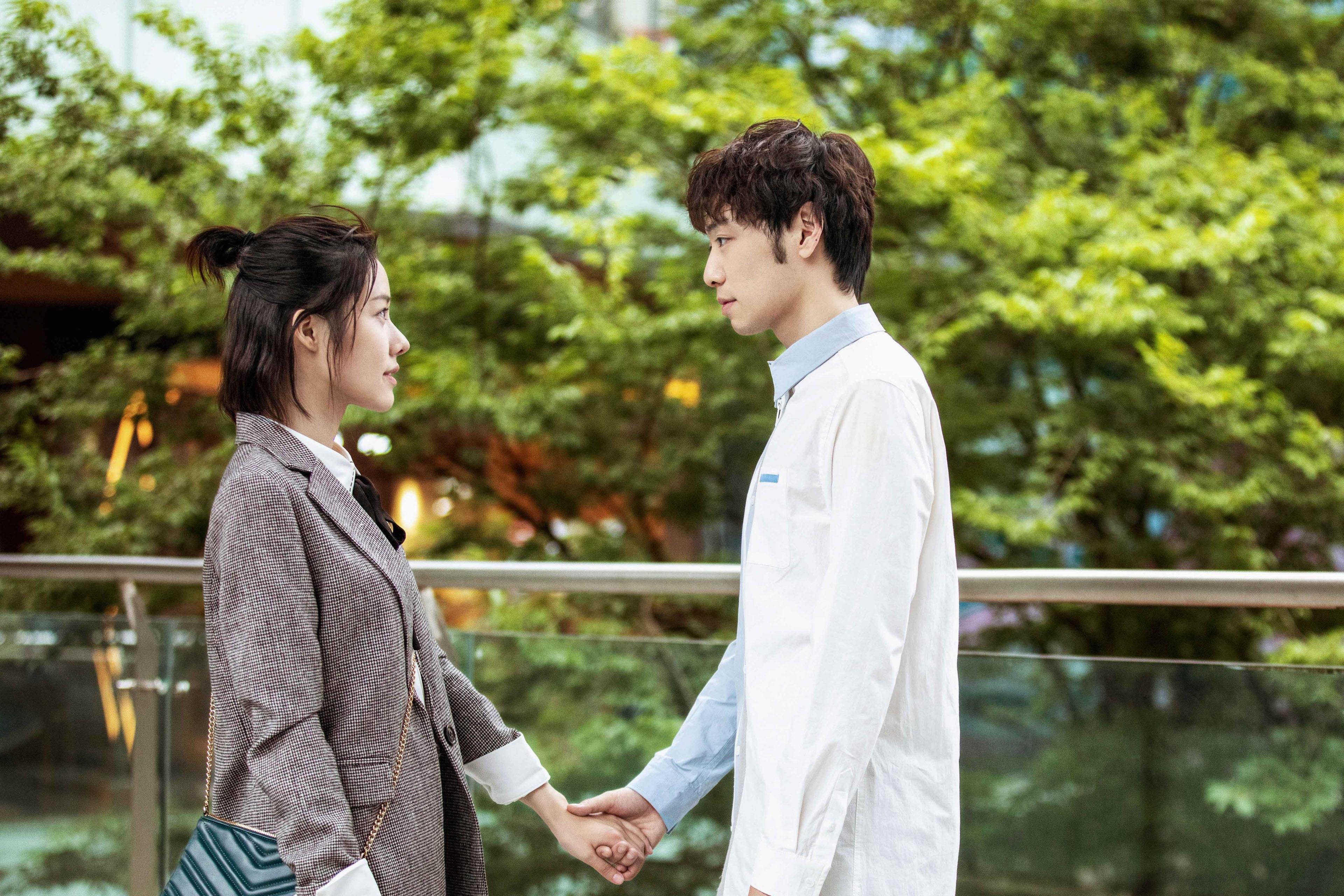 著名篮球评论员开设线上课堂为球迷普及战术逻辑，如何报名篮球评论员