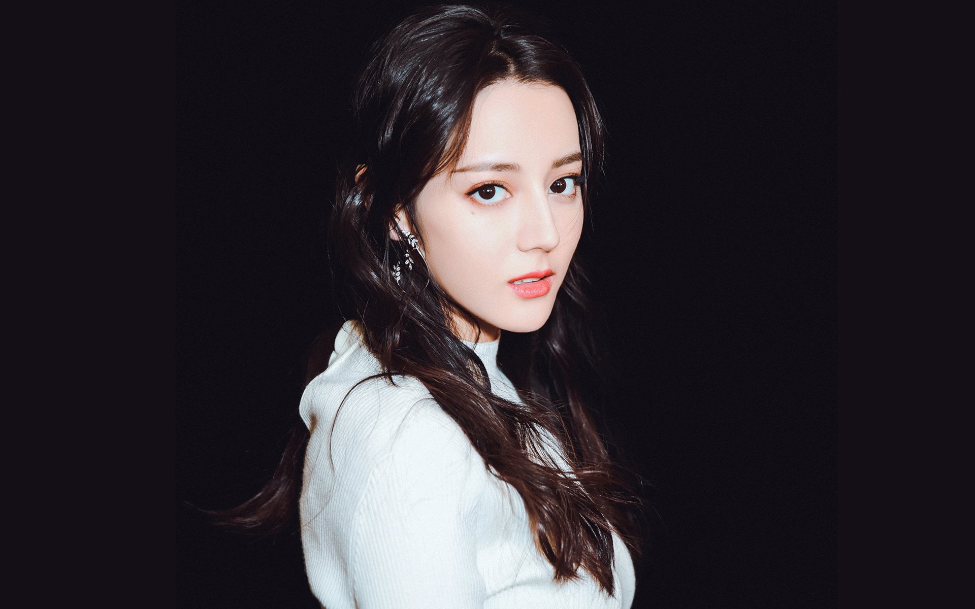 足球运动在年轻群体中的影响力持续扩大,社会认同感增强,论青少年足球发展的重要性