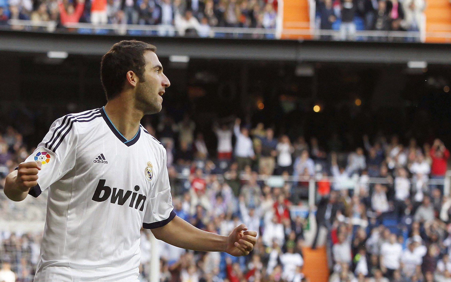 英超运动医学对高强度比赛疲劳恢复的干预效果，英超运动员